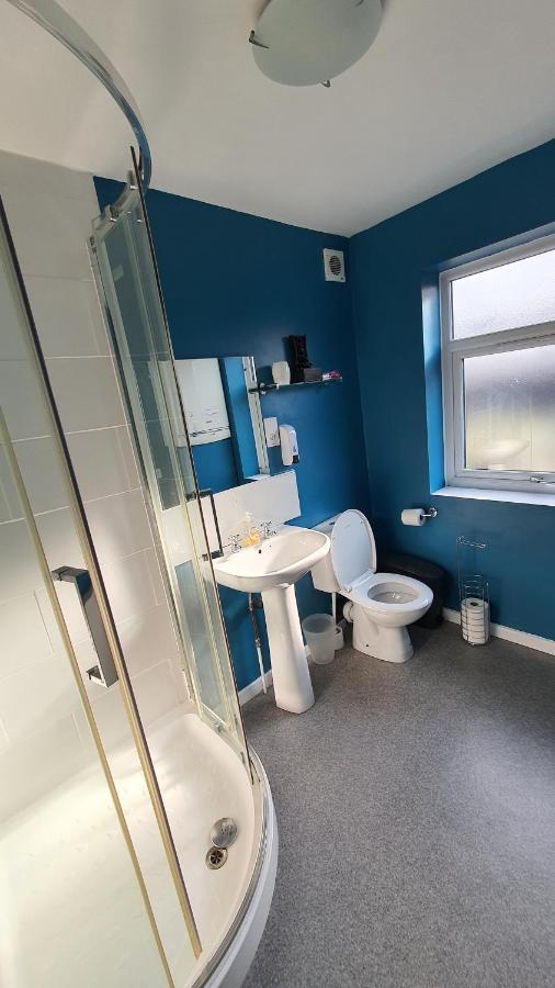 Contractors, City Centre, Parking, 3 Double Rooms, Netflix, Cosy! Coventry Exterior photo